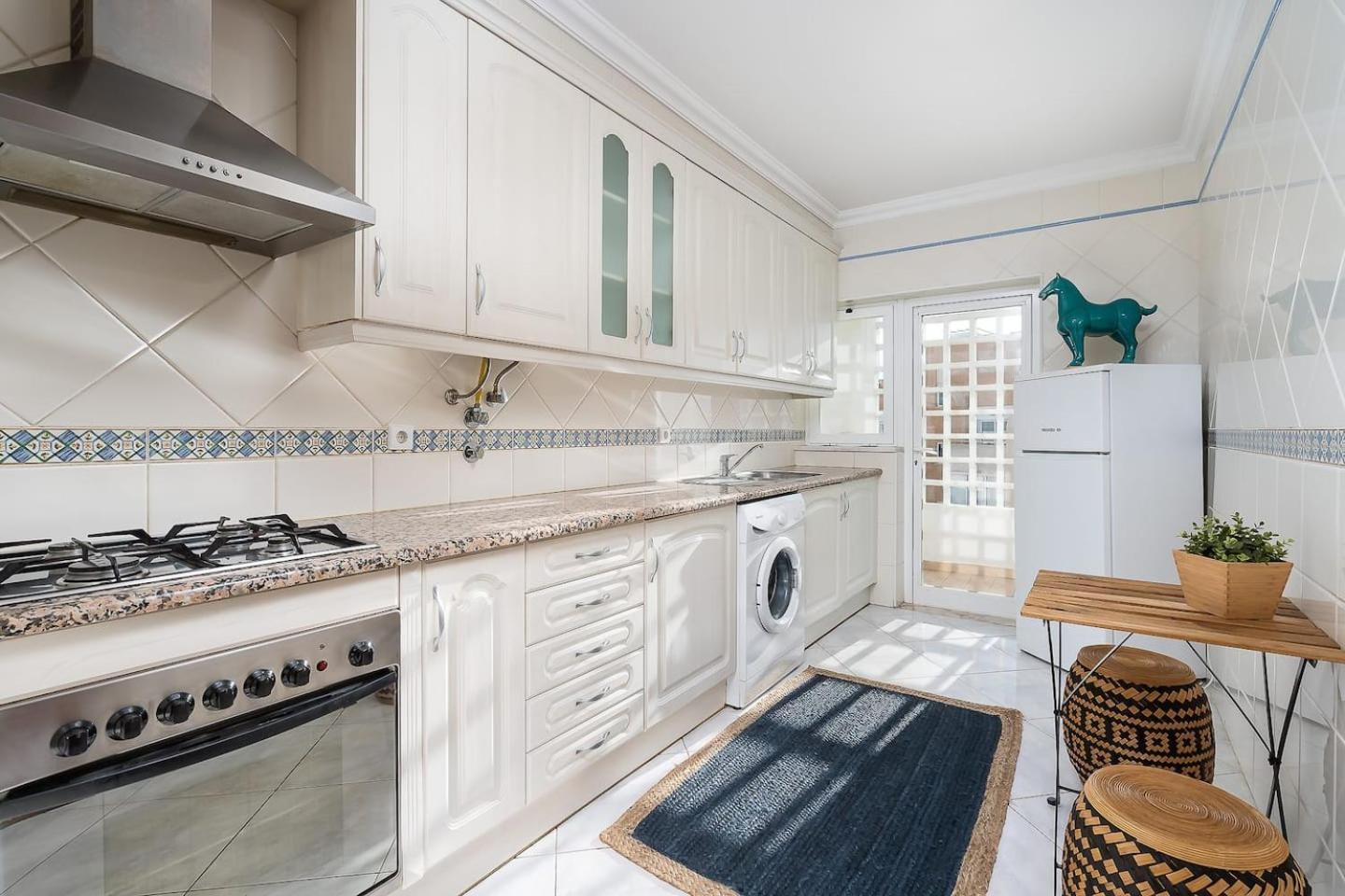 Spacious&Bright2Bedroom Apt Near Beaches,Sleeps 6 Portimão Eksteriør billede